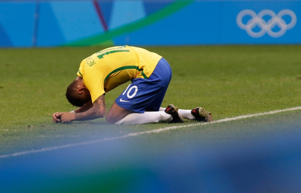 Mikale: Ne zviždite Nejmaru, otići će kao Mesi!