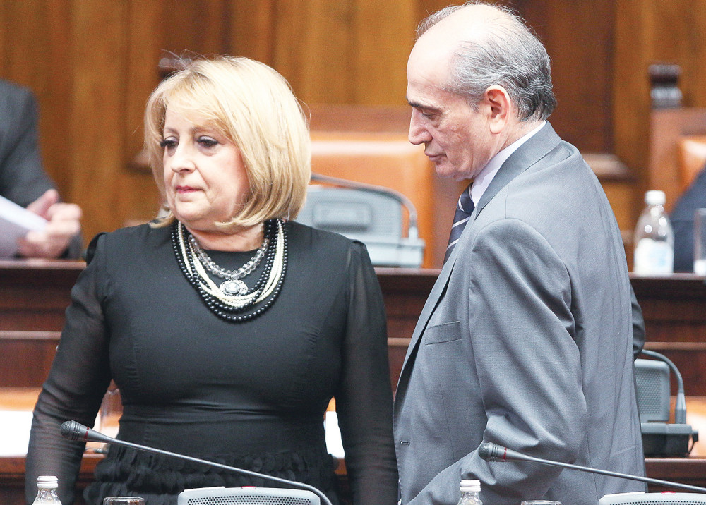 Krka mora Slavicu da zove „teta“!