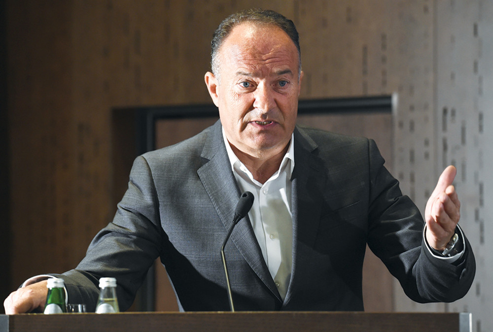 Prosvetari se uzdaju u novog ministra