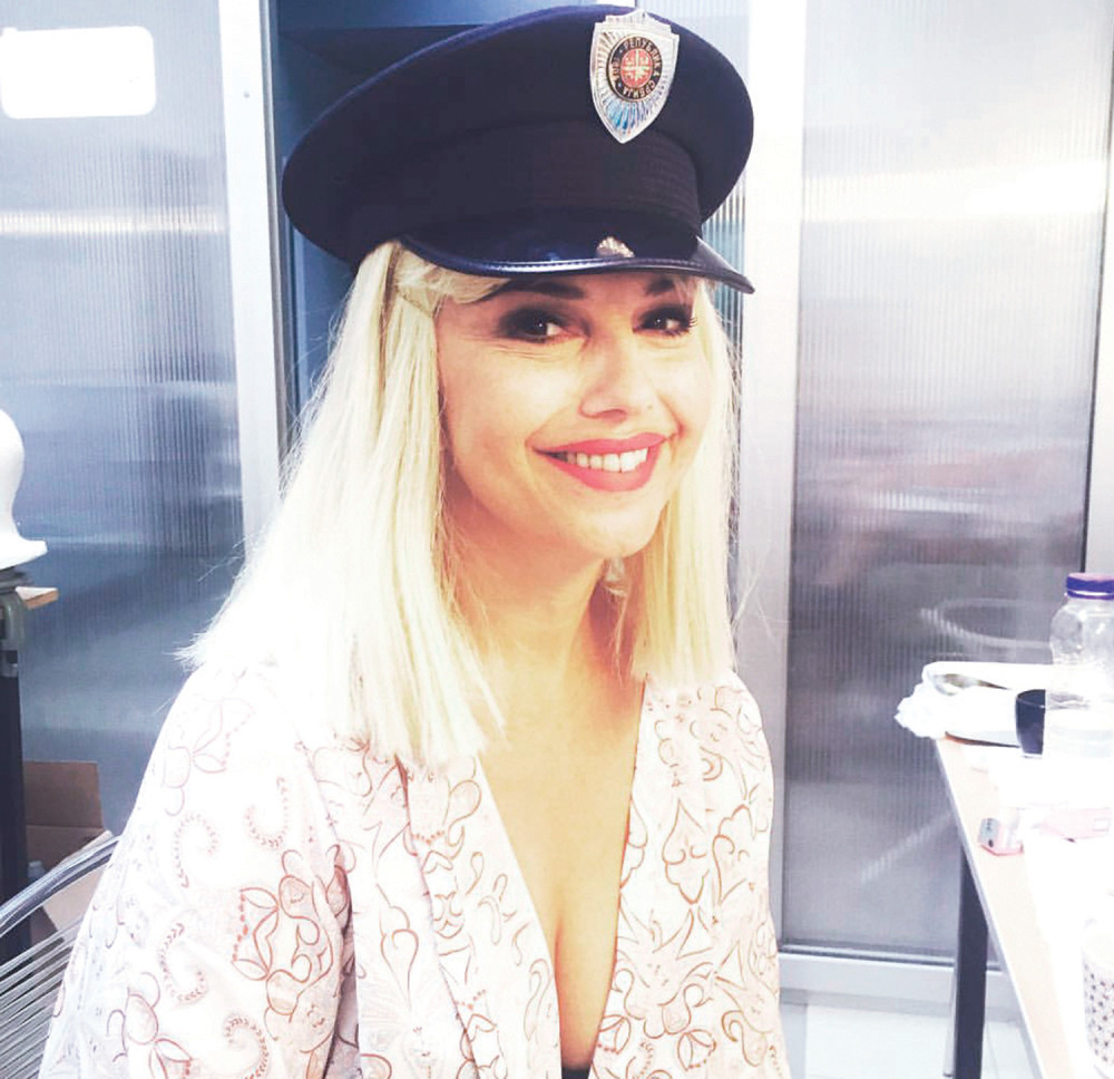 Ode Nataša u plavuše