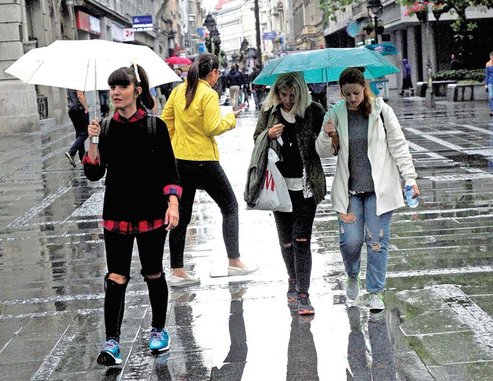 Pred nama opet topli talas