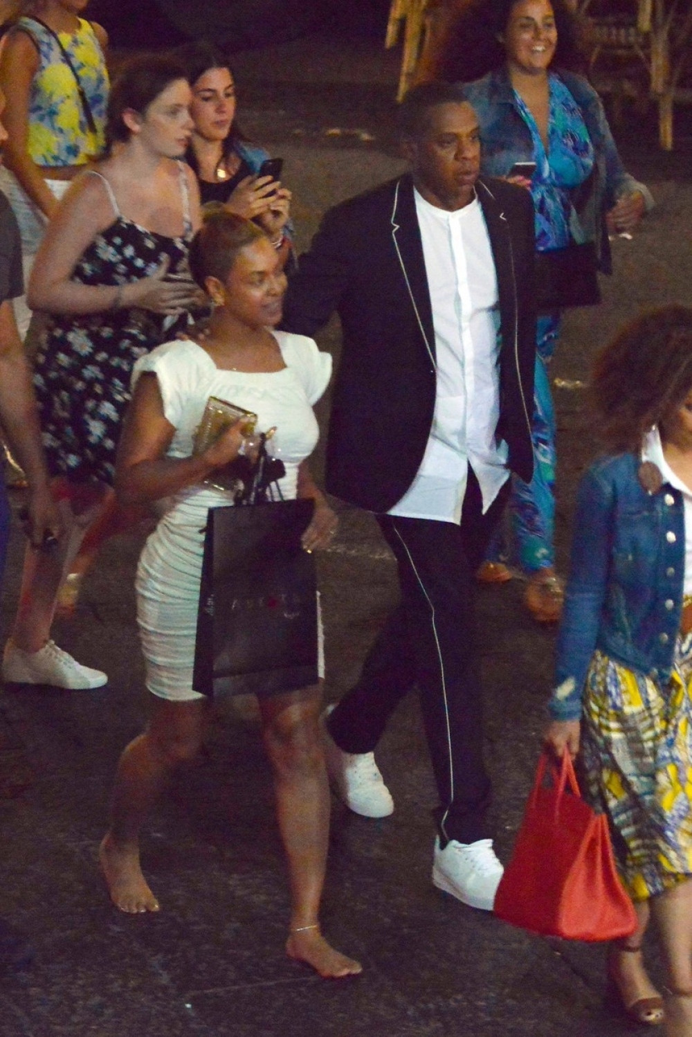 Bijonse u Italiji prošetala bosa