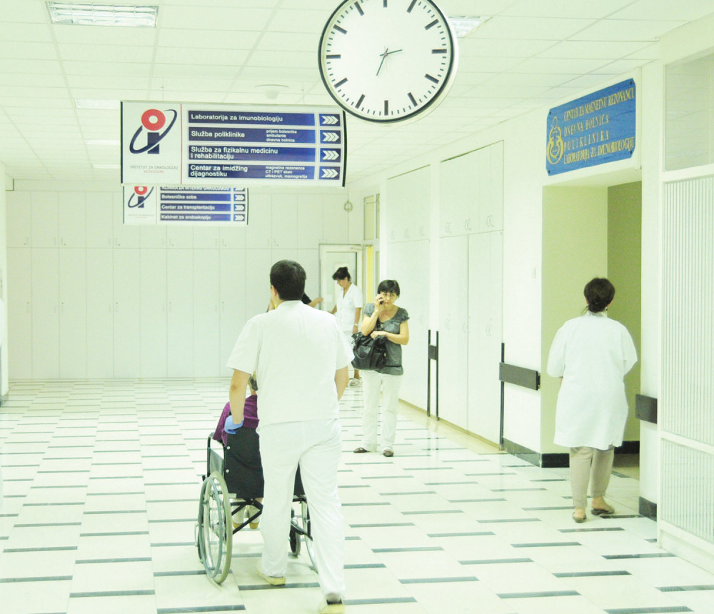 Srpska deca umiru od raka zbog NATO bombi, a ovako će da nas ISTREBE DO KRAJA!