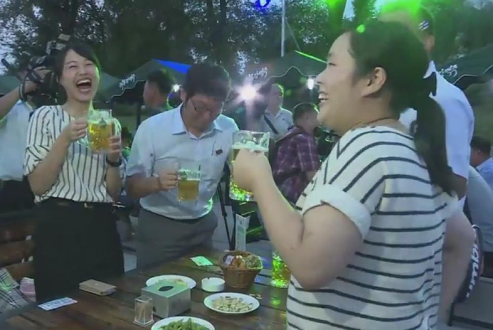 Kim organizovao festival piva! (VIDEO)