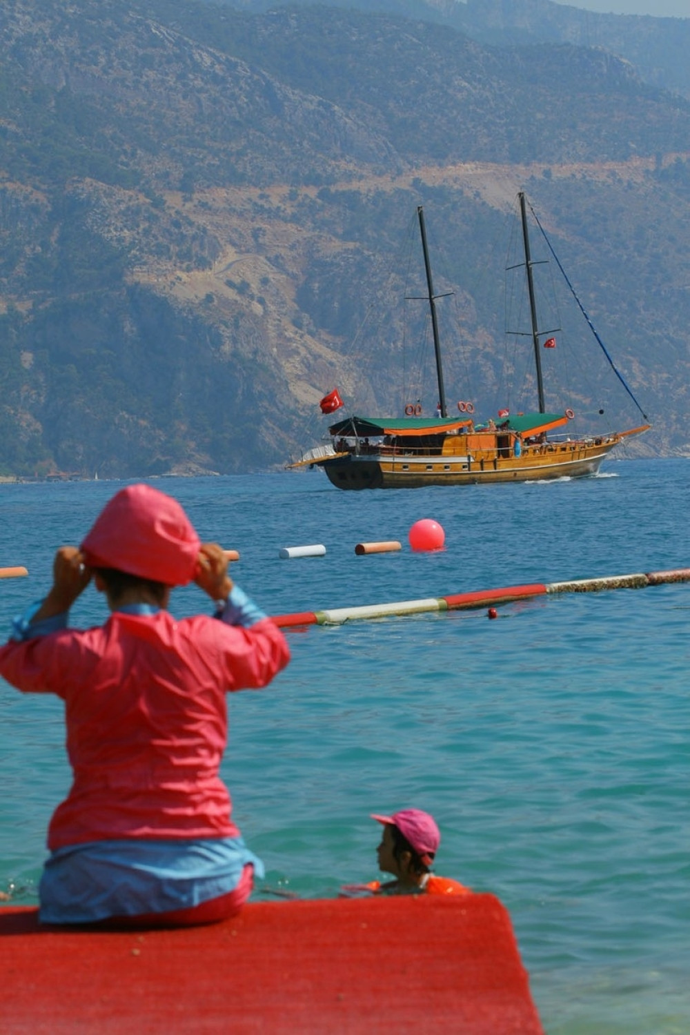 Razmatra se legalnost zabrane burkinija