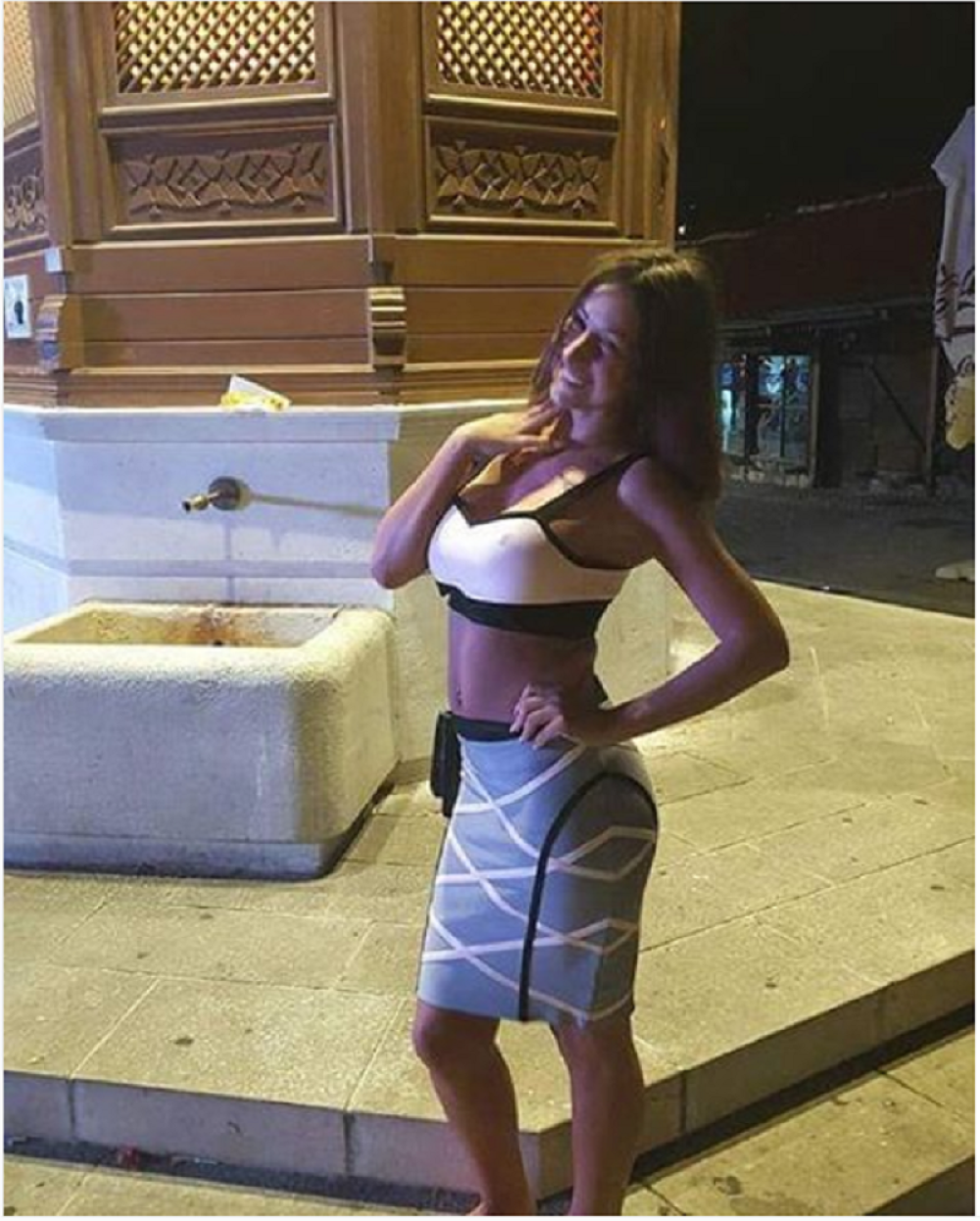 Maca Diskrecija krenula na časove pevanja