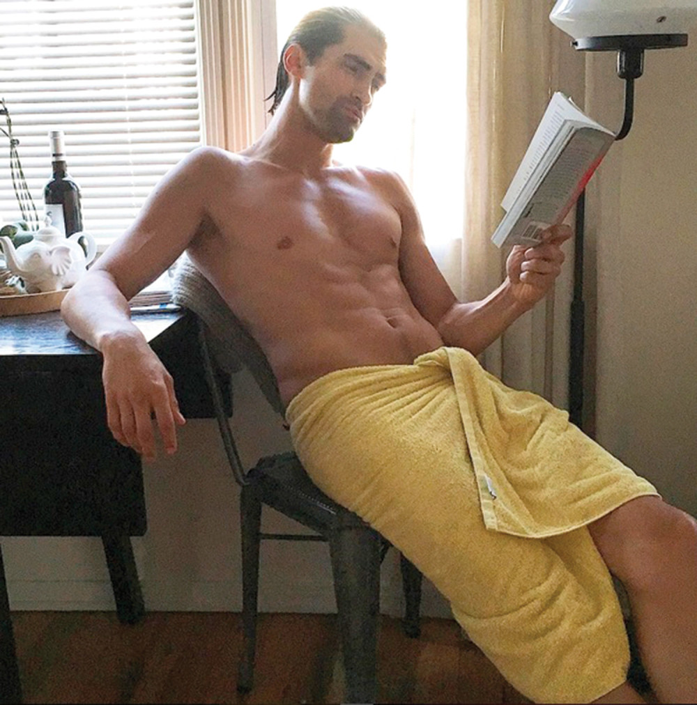 Cecin maneken lud za Anastasijom!