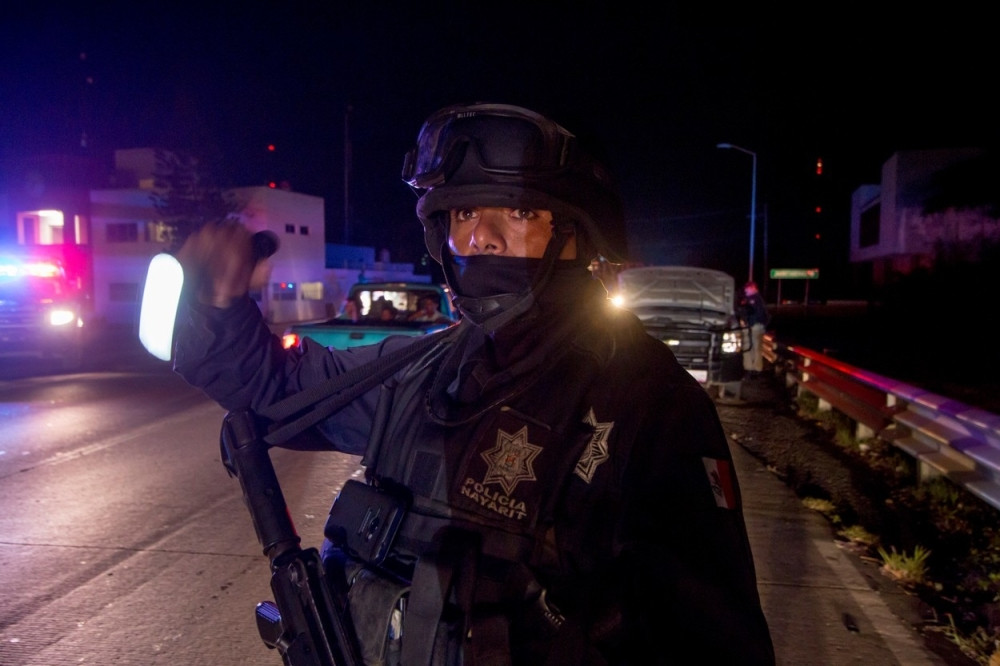 El Čapov sin otet iz restorana!