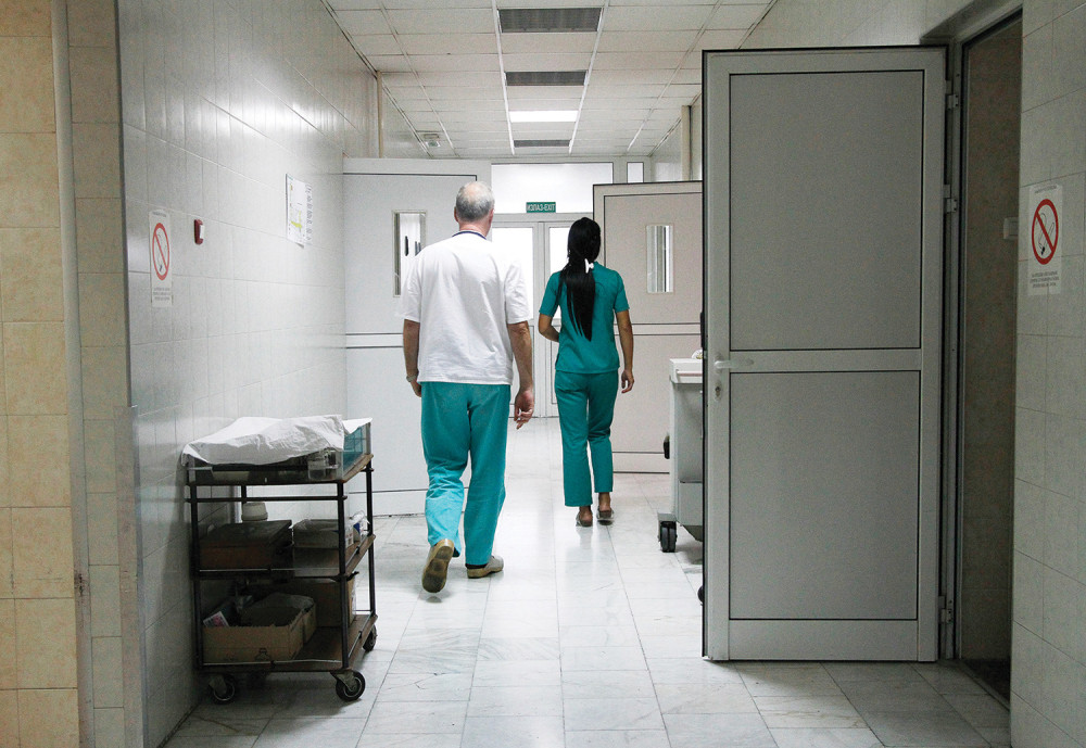 Potresna ispovest porodilje: Preživela sam pravi PAKAO! Najlepši dan u životu pretvorio se u NOĆNU MORU!