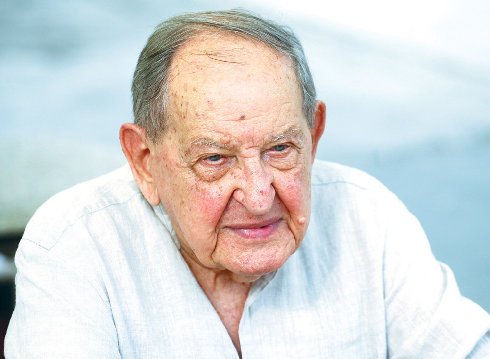 "Stigle su me godine!" Glumac Vlasta Velisavljević (94) imao plemeniti cilj, ali nije uspeo da ga ostvari!