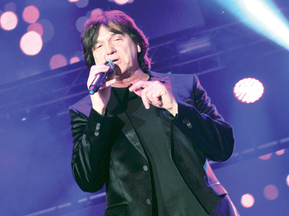 Čola peva na „Danima piva” u Zrenjaninu