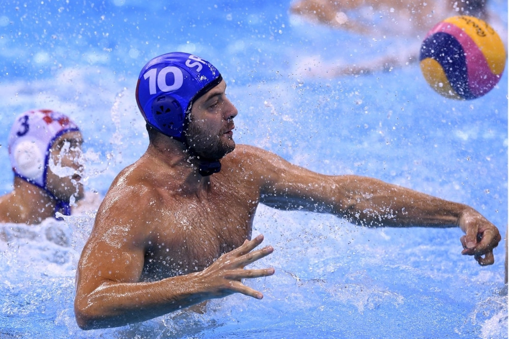 "Delfini" na startu RAZBILI RUMUNE u Bukureštu