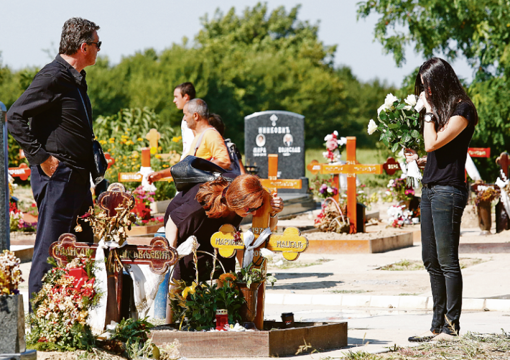 Porodica obeležila Marinkov rođendan (VIDEO)