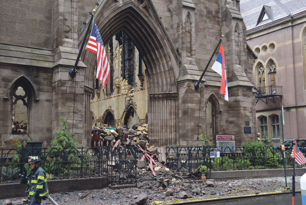 Irinej uputio HITNO pismo parohijanima: Zabranjeno mu je bogosluženje!