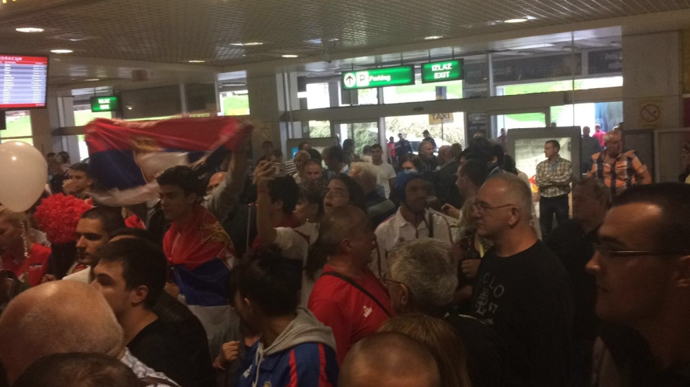 UŽIVO~Dabovićka presrećna, Savić u svom stilu "mrtav hladan"