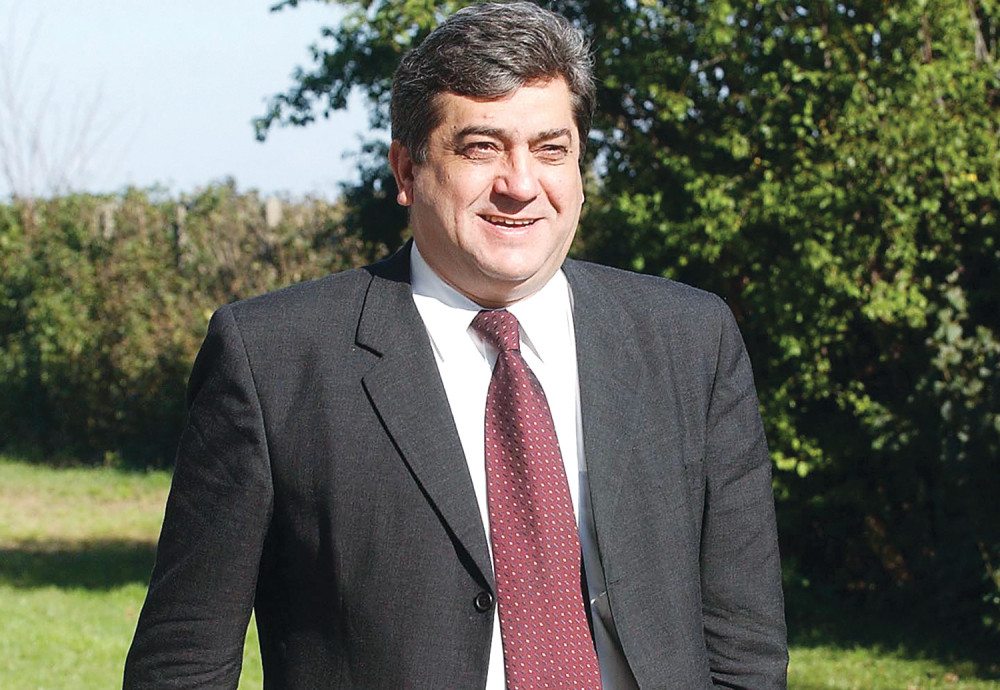 Sreten Lukić hoće na slobodu da oženi sina!