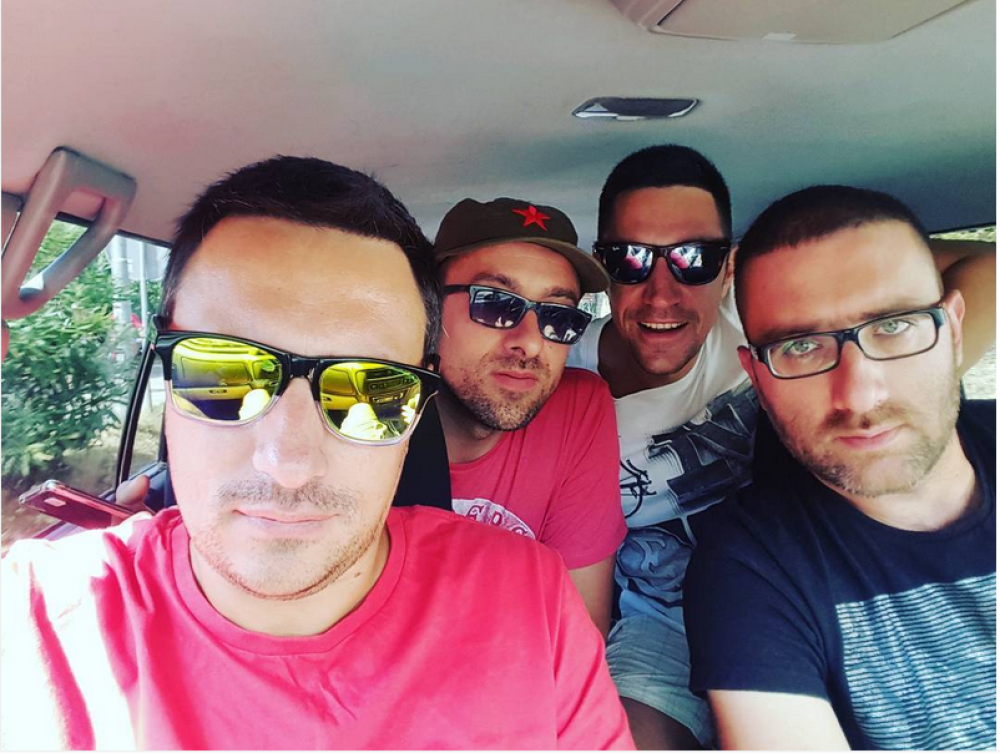 Andrija pokazao brata, žene pomahnitale! (FOTO)