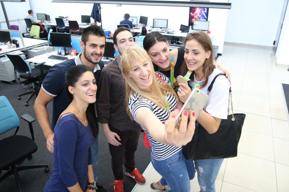 Srebrne odbojkašice posetile Alo!