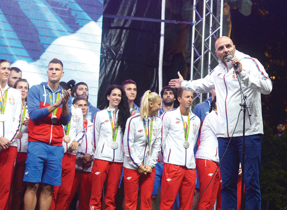 Vladaćemo ponovo Evropom!