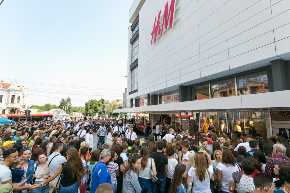 Juriš Nišlija na H&M