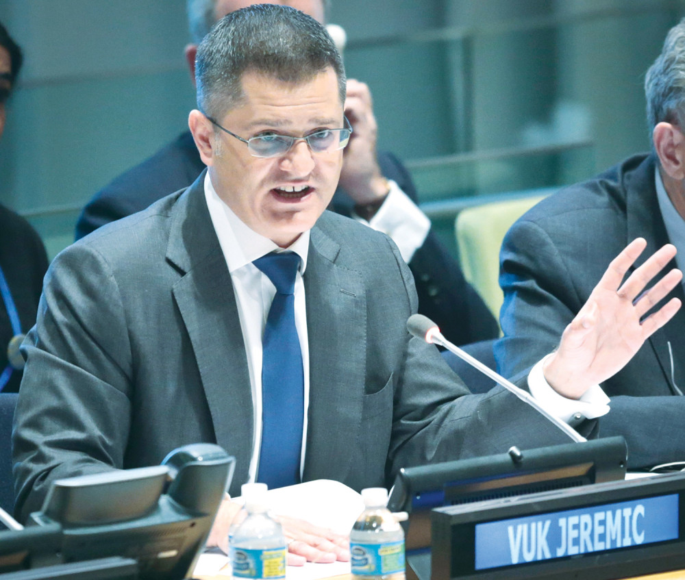 Protesti u Prištini protiv Jeremića!