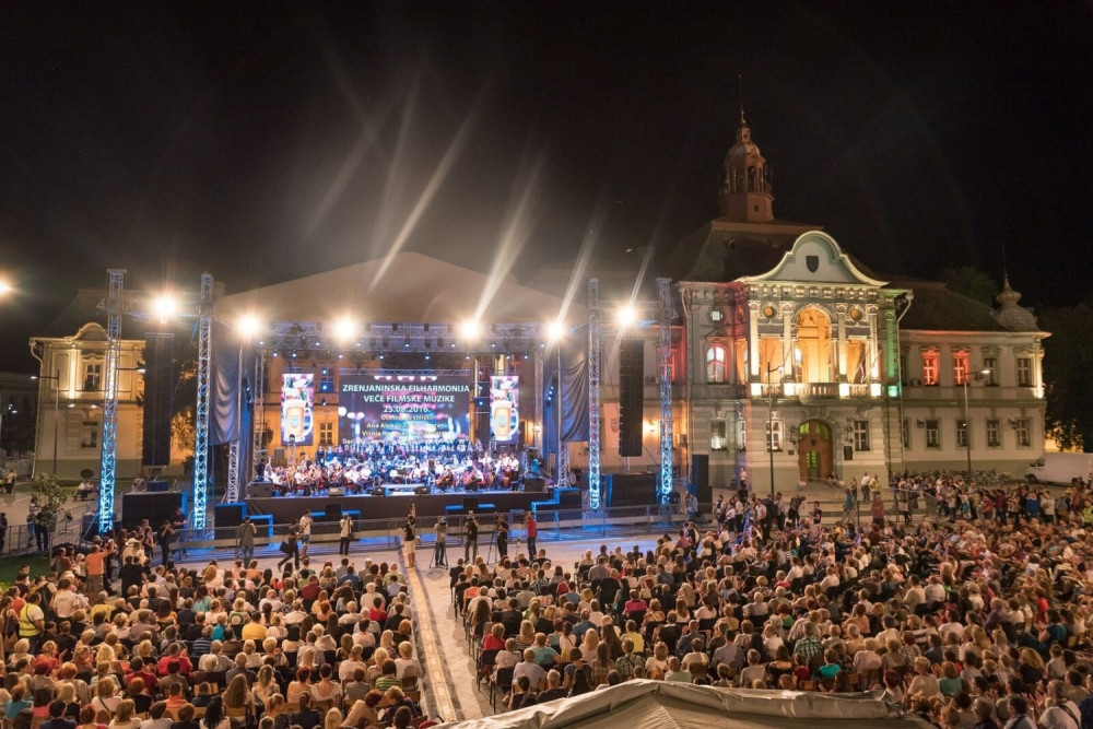 "Orthodox Celts" oduševili publiku, večeras nastupa Čola