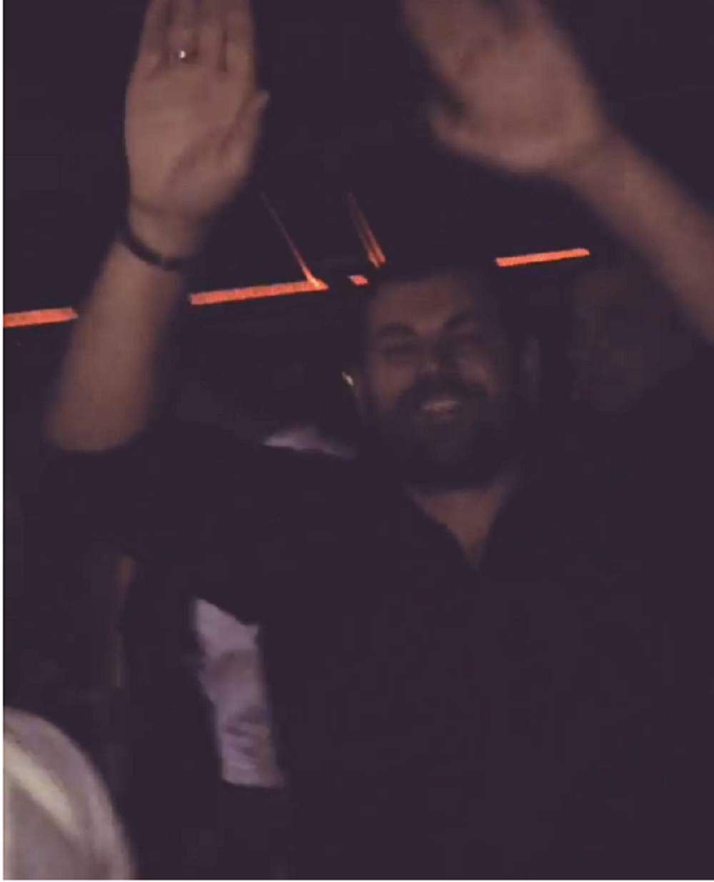 Bojan Karić đuskao uz Karleušu! (VIDEO)