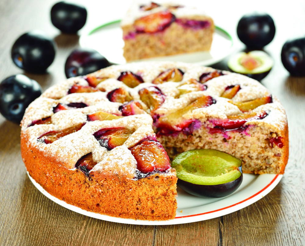 Recept za najukusniji kolač sa šljivama, budi sećanja na slatko detinjstvo!