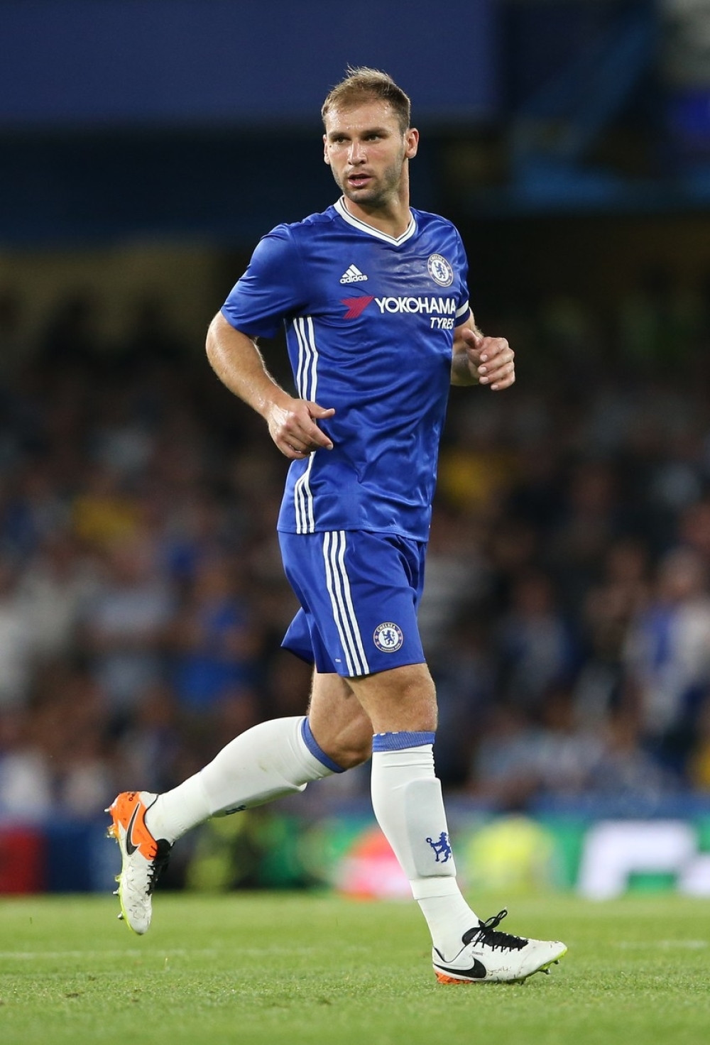 Konte dovodi bivšeg beka Reala za 25 milki