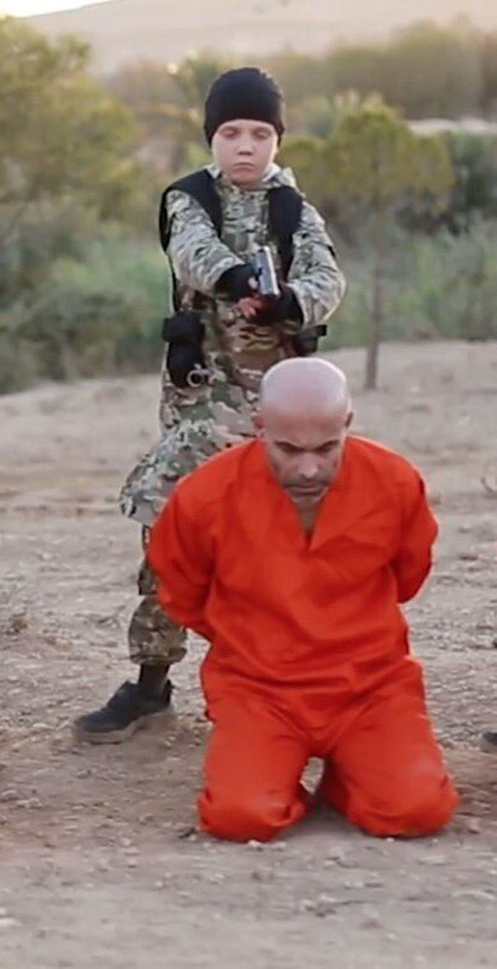 Pankerka odvela sina u ISIS (UZNEMIRUJUĆI VIDEO)