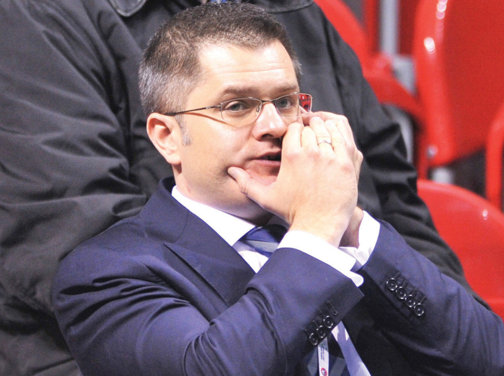 Vuk Jeremić pred bankrotom!