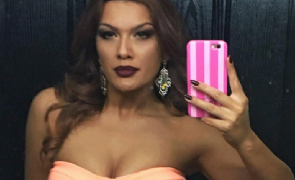 Ova voditeljka ima najbolju pozadinu na Balkanu (FOTO)