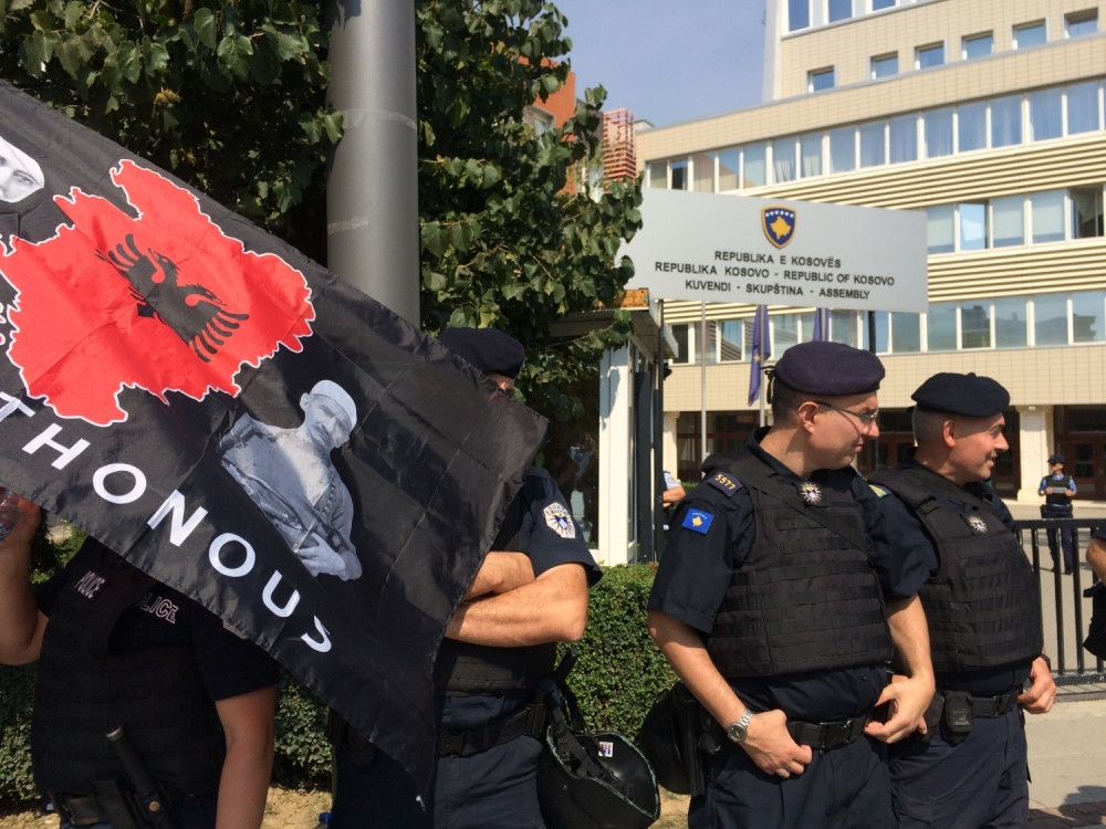 Albanci uhapšeni zbog trgovine organima! Policija upala u KRVAVU KLINIKU u Prištini!