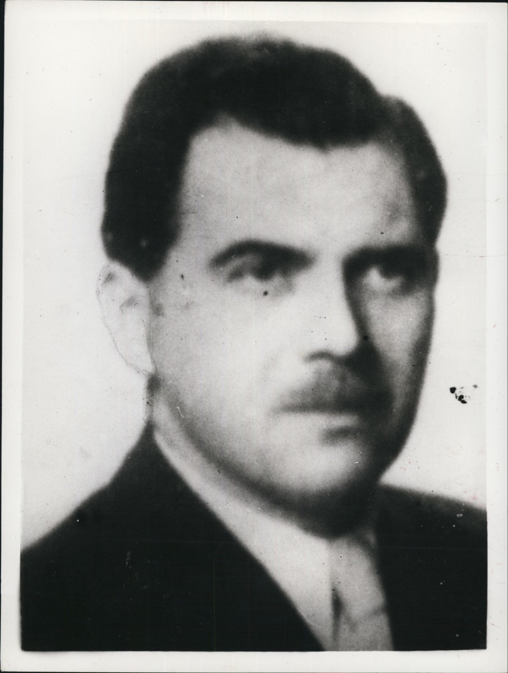 Doktor Mengele nikad nije odgovarao za svoje ZLOČINE, skončao je neobičnom smrću, a šest godina kasnije, otkrivena je ZASTRAŠUJUĆA TAJNA njegovog groba!