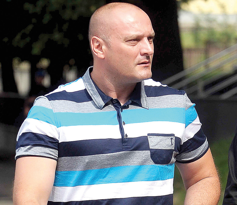 Ikera unakazili zbog dugova?