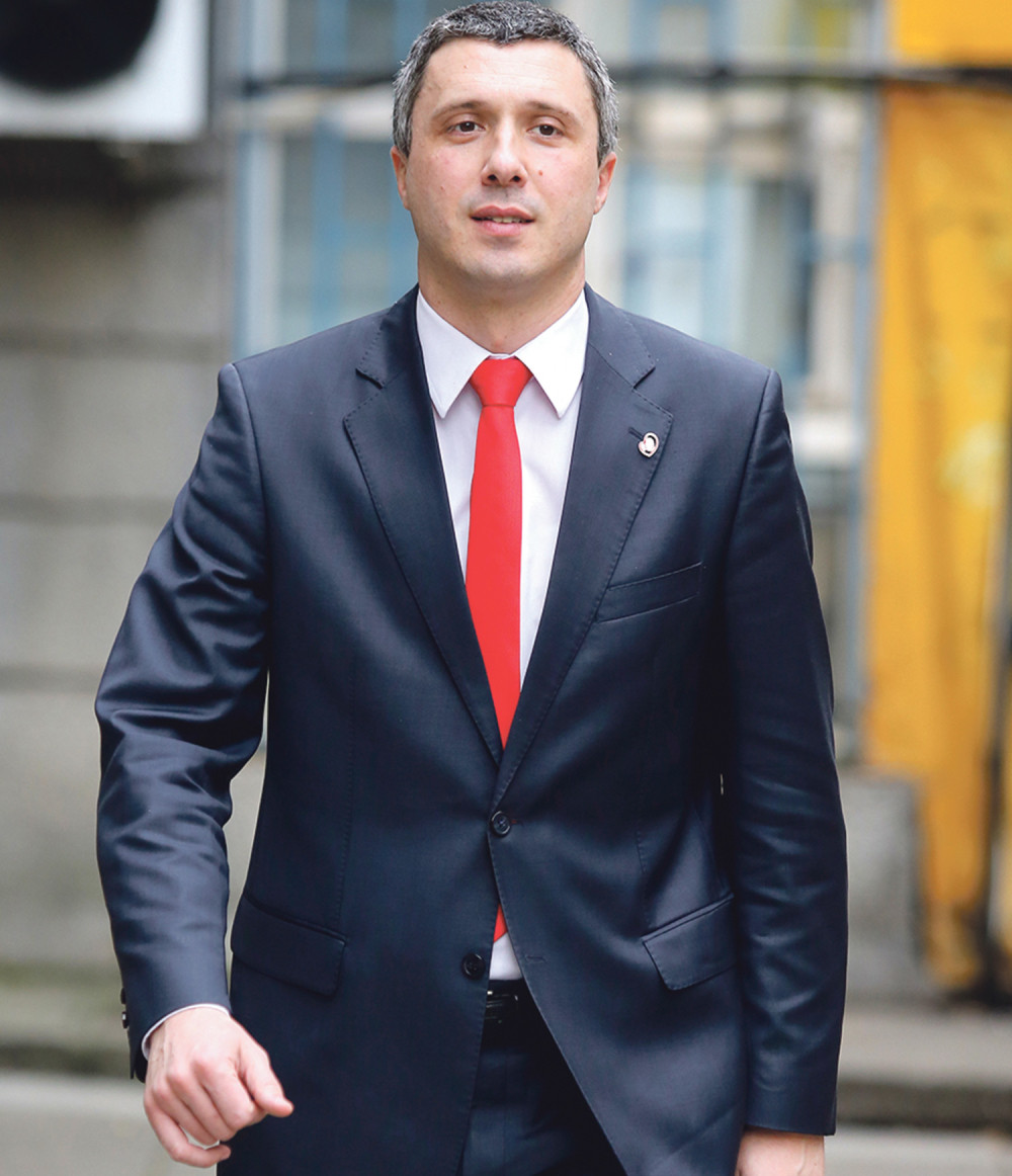 Čak je i Dragica poznatija od Tome!