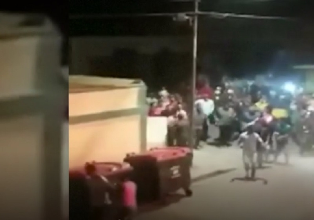 Besni demonstranti jurili predsednika Venecuele (VIDEO)