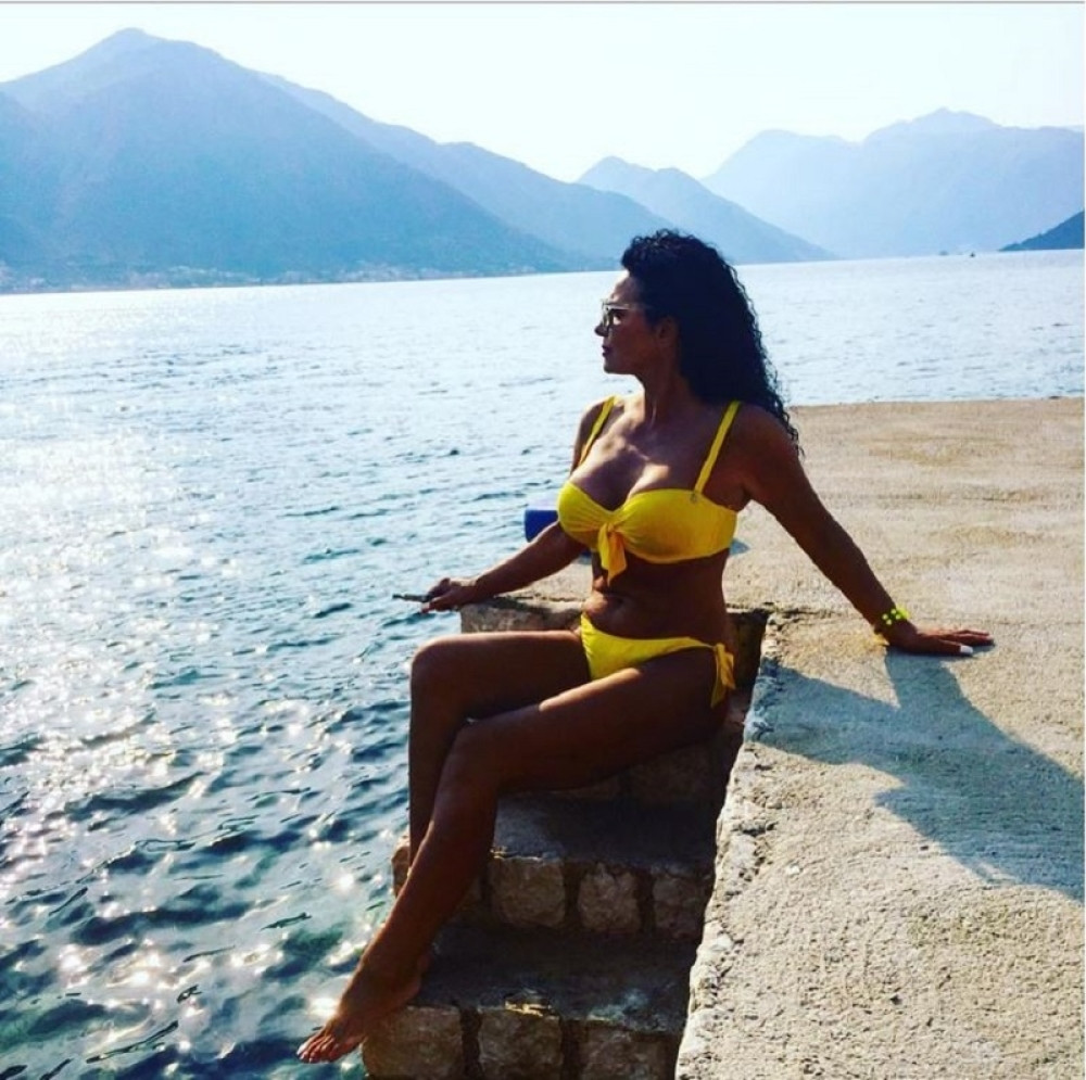 Lidija mami uzdahe u šestoj deceniji