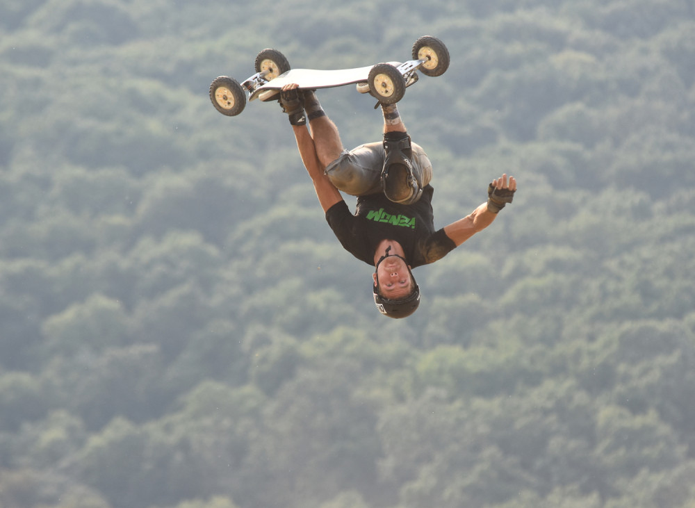 Na skejtu po planini (FOTO GALERIJA)