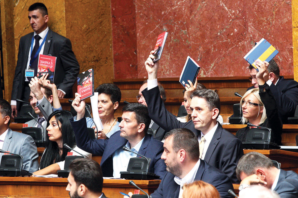Radulović neće u magareću klupu, hoće u prvi red?!