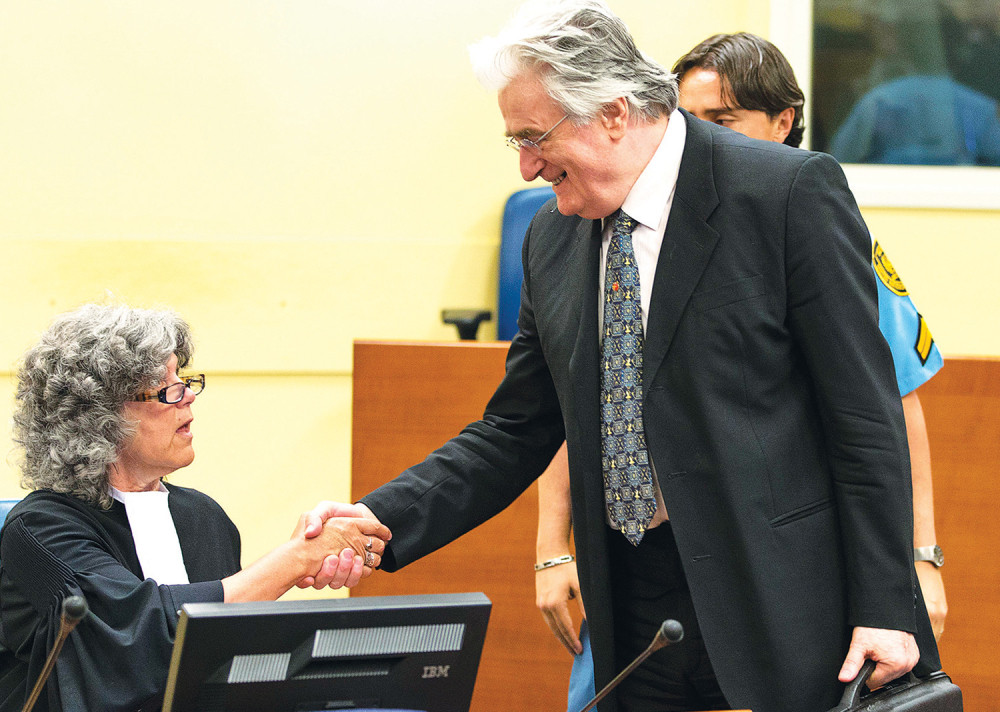 Proces blokiran: "Javlja se sumnja da je nekome obećao da će na suđenju da našteti Karadžiću"