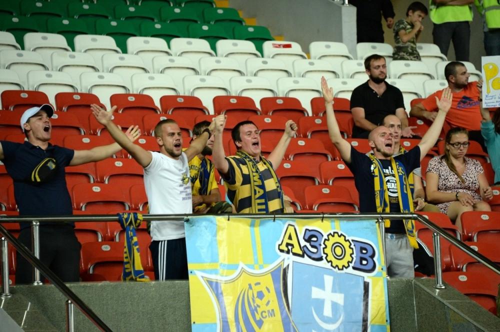 Rostov kažnjen zatvaranjem dela tribine