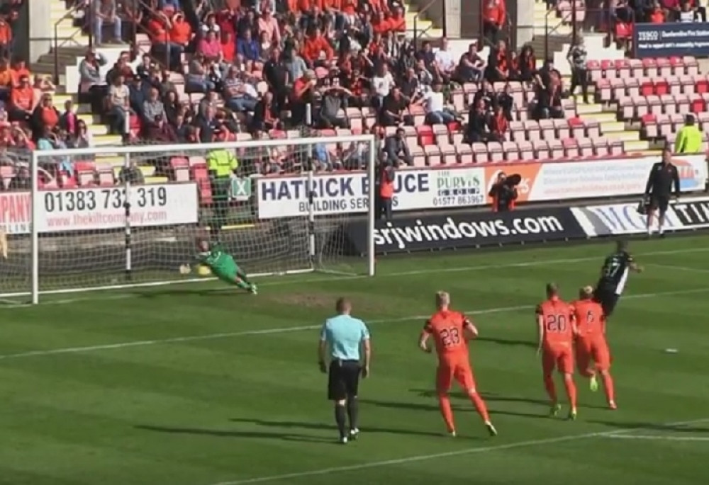 Odbranio tri penala na jednom meču (VIDEO)