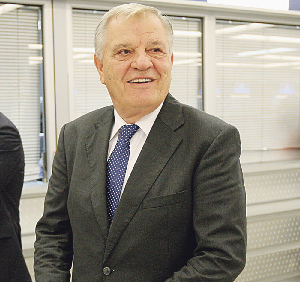 "Bomba" iz Humske! Tole Karadžić VRAĆA SE U PARTIZAN?