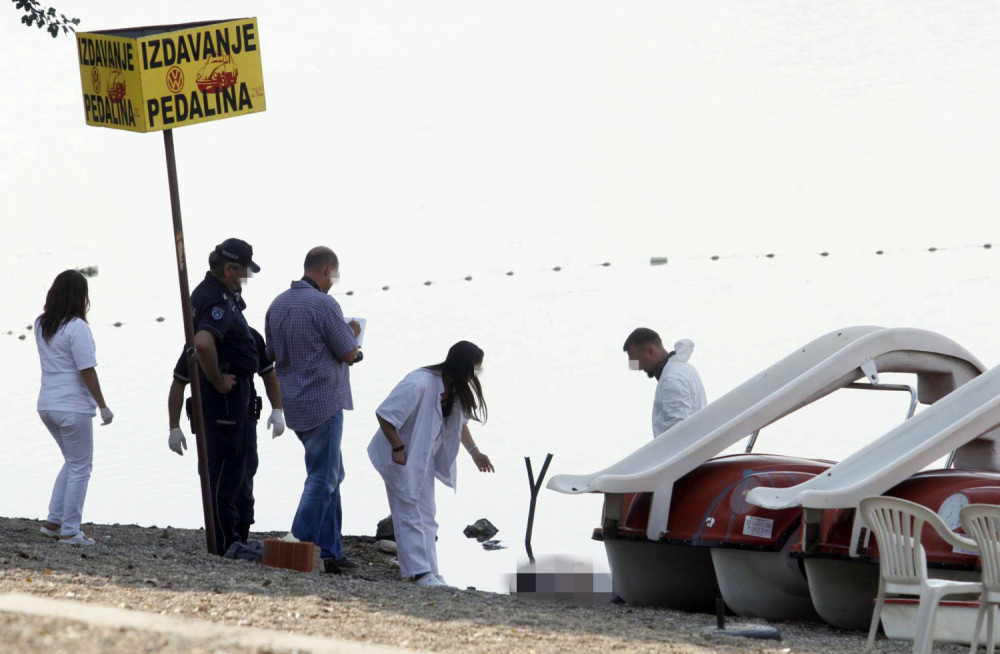 Drug uhvatio Stefana za ruku, ali nije uspeo da ga zadrži?
