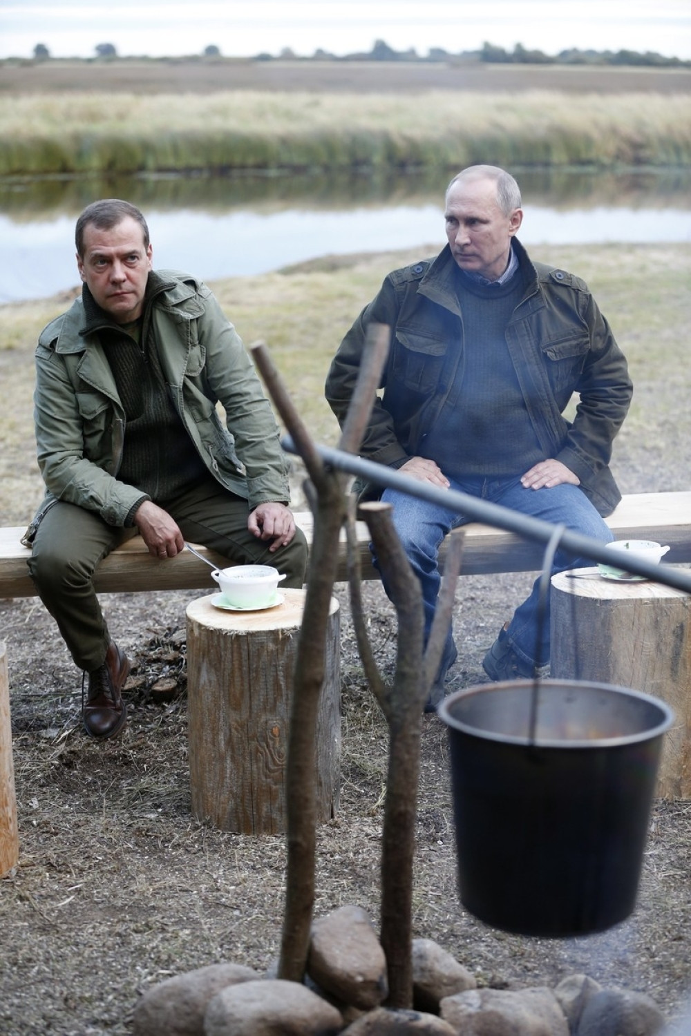 Drug Putin i drug Medvedev na izletu (FOTO i VIDEO)