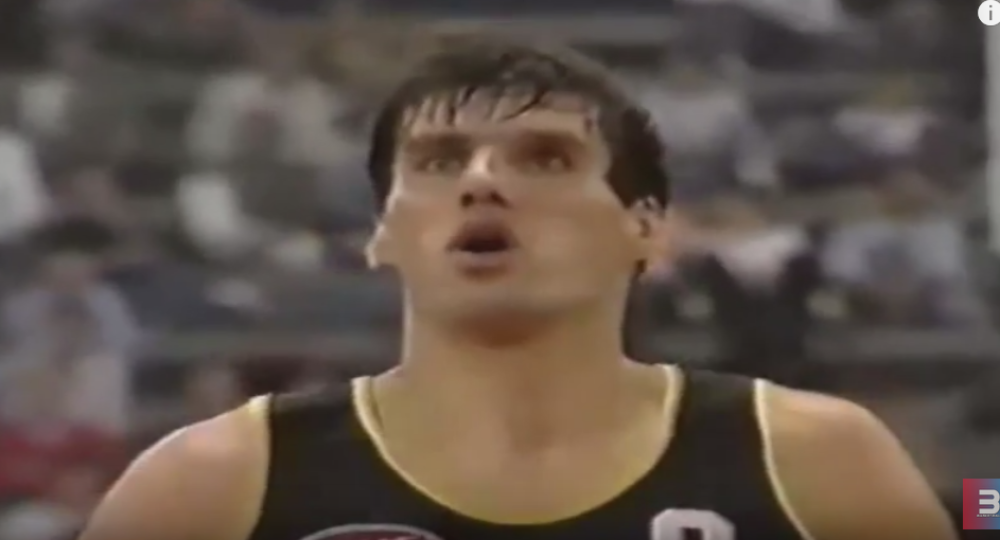 Slavnog hrvatskog košarkaša pretukle komšije!