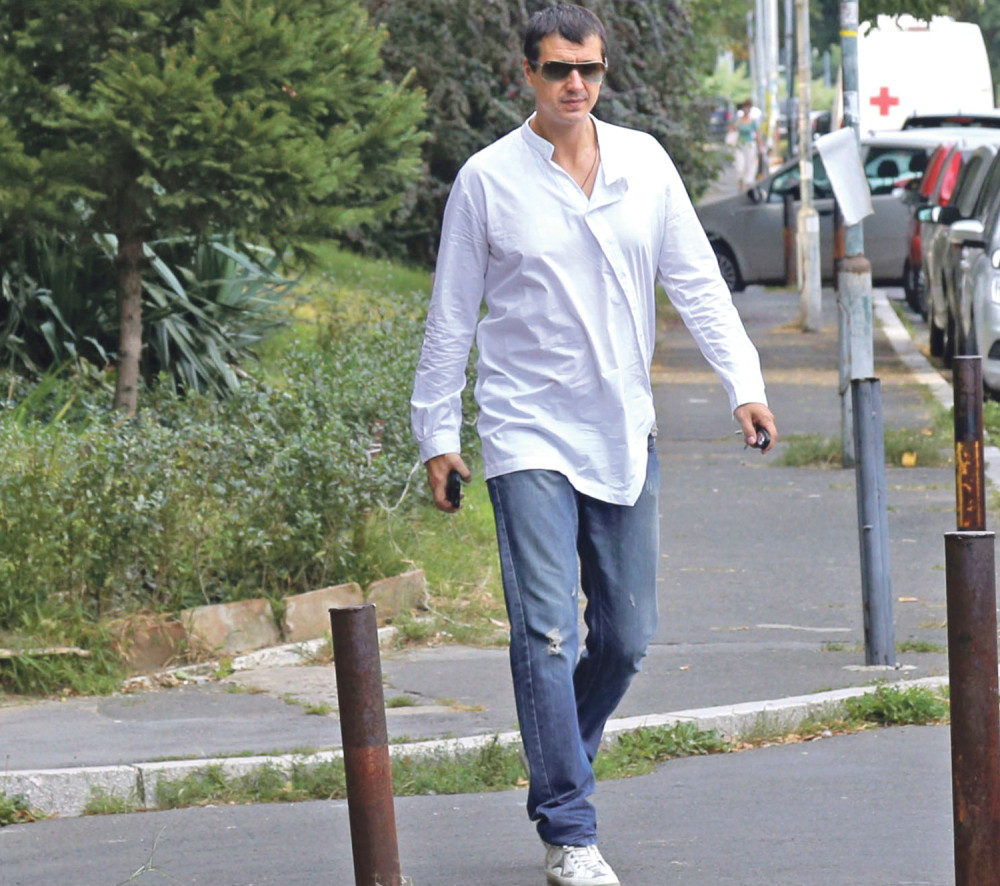 Povezan sam s Bogom, nek mi on sudi!