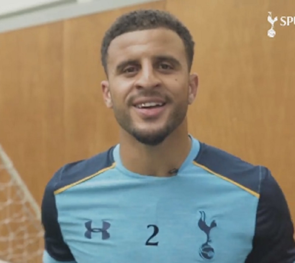 Fudbaler Sitija orgijao sa dve prostitutke u izolaciji, pa delio lekcije o ostanku kod kuće