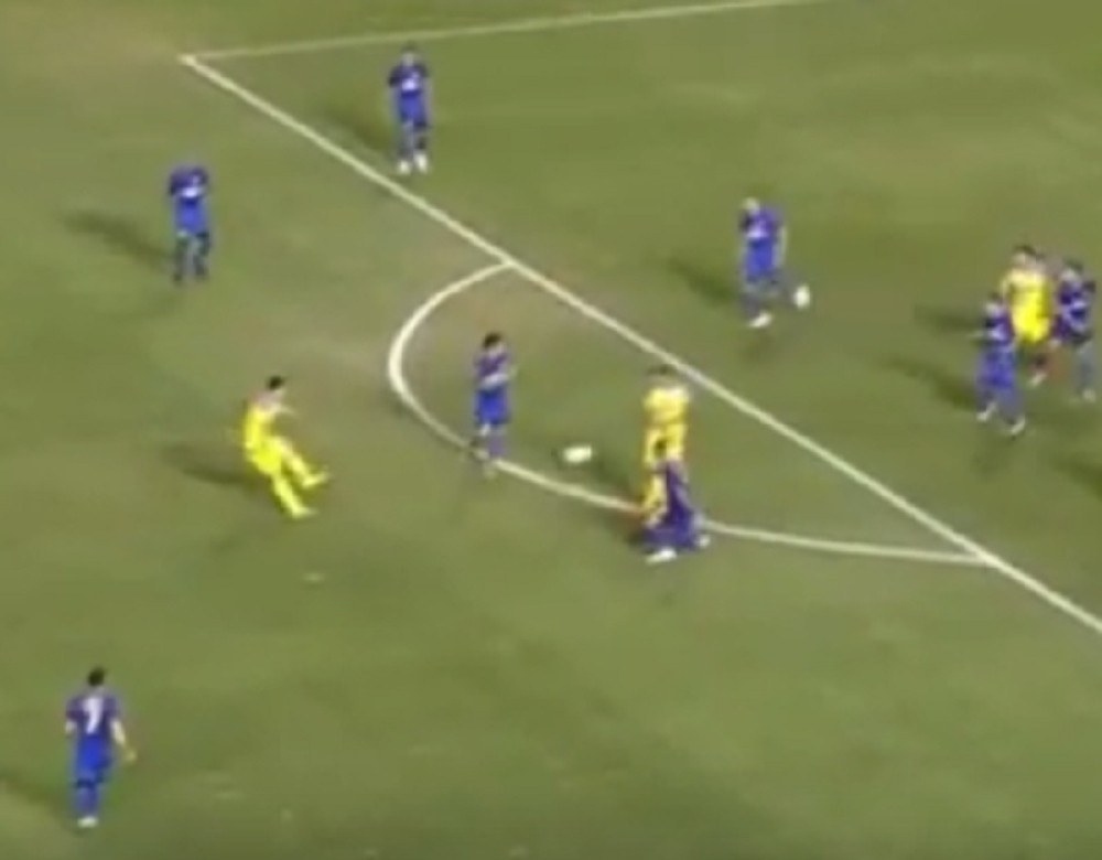 Maksimović baš voli da rešeta Kiprane (VIDEO)